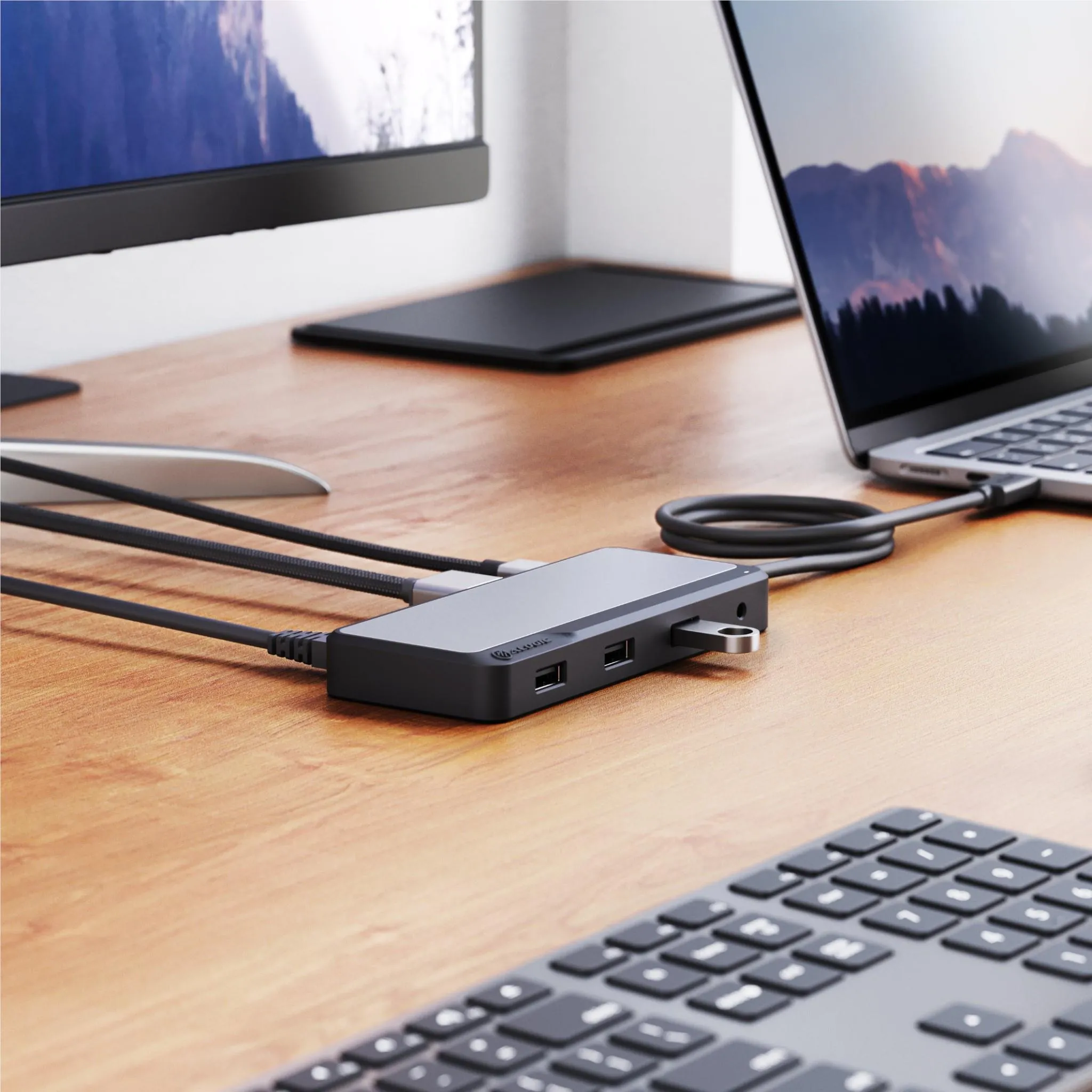 Alogic Fusion Pro GO 7-in-1 USB-C Compact Dock