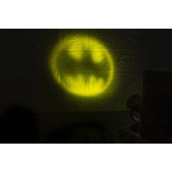 DC Wireless Charging Dock - Batman Spot Light