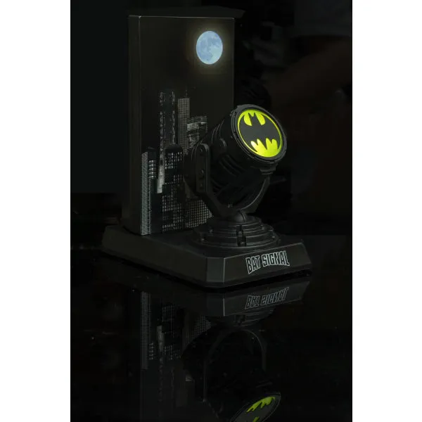 DC Wireless Charging Dock - Batman Spot Light