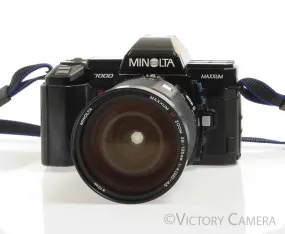 Minolta Maxxum 7000 35mm Autofocus Film Camera with 28-135mm Zoom Lens