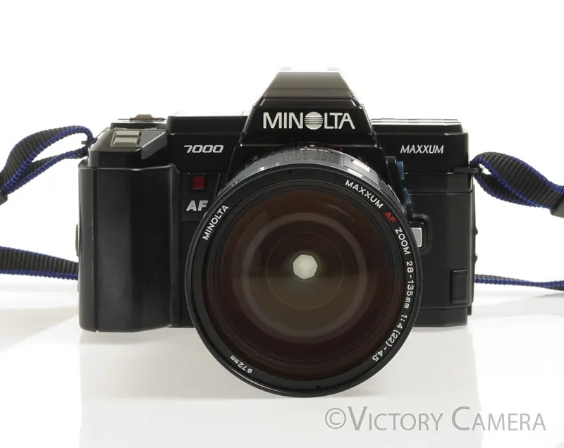 Minolta Maxxum 7000 35mm Autofocus Film Camera with 28-135mm Zoom Lens